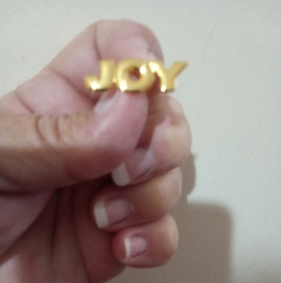 Lot of 4 Lapel Pins Crucifix Dove Guardian Angel JOY Christian Religious Pin Lot - Picture 5 of 6